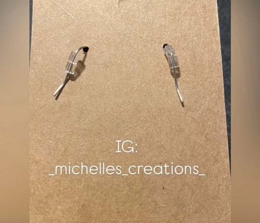 Cutie Creation Freedom Mother Of Pearl Carved Leaf Earrings