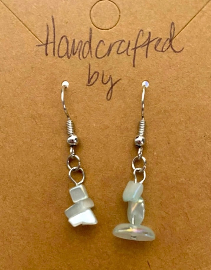 Handmade Fashion Stone Drop Earrings
Approximately 1” Various Colors