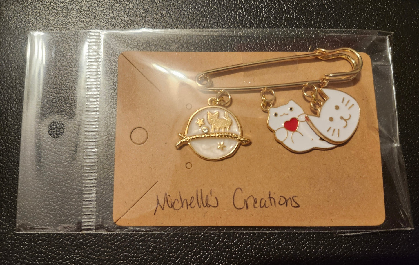 Cutie Creation Kitty Cats Brooch Collection