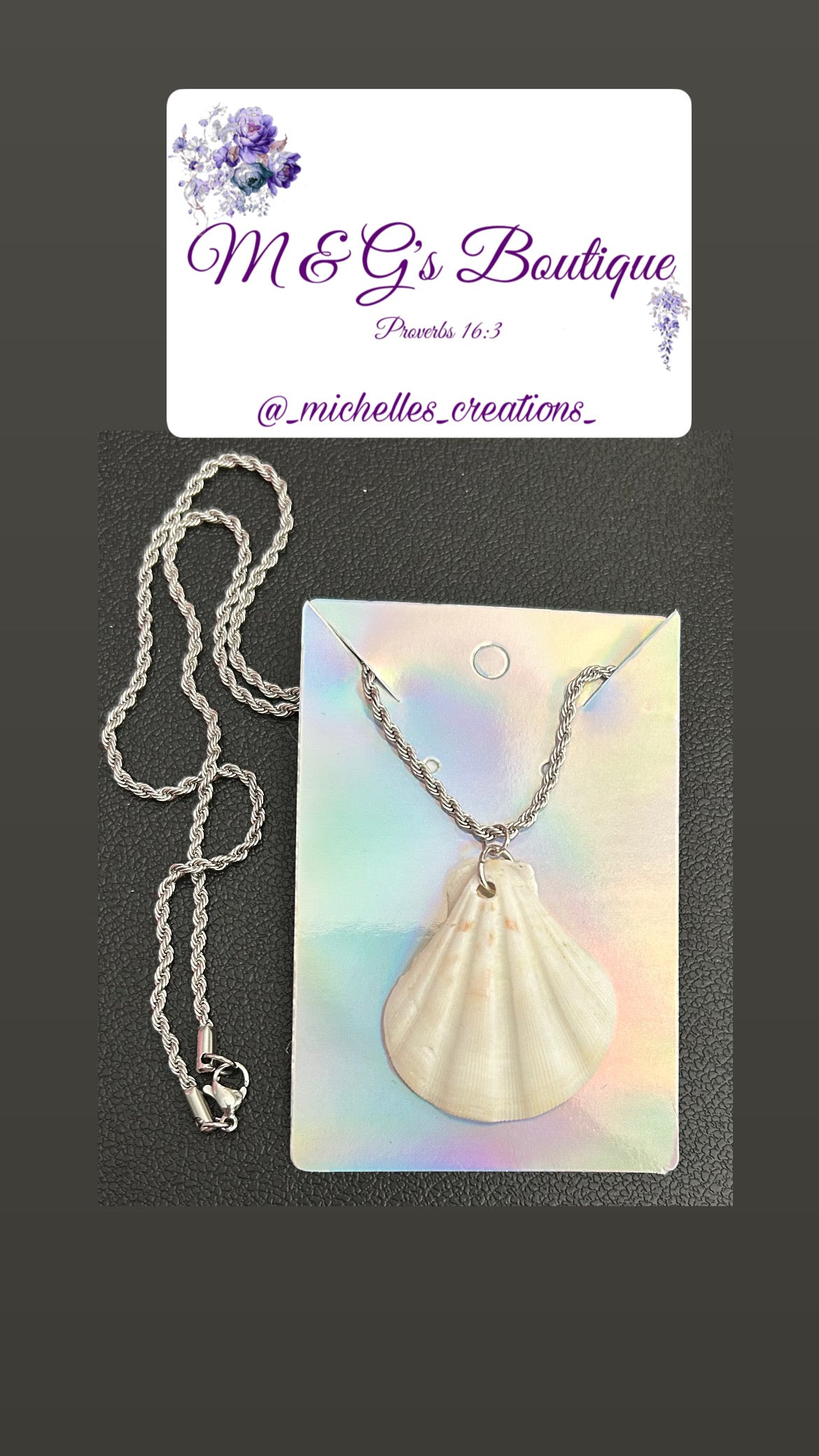 Cutie Creation White Pectin Scallop Shell Pendant Necklace