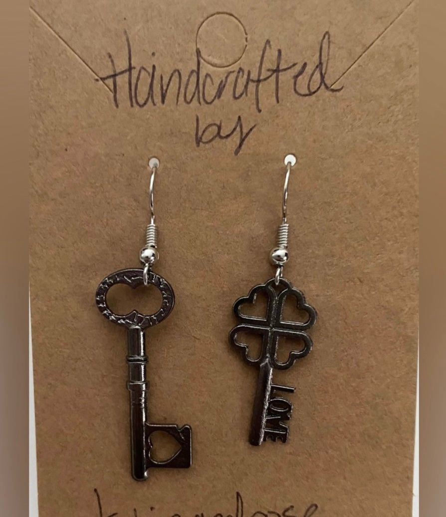 Handcrafted Fashion Mix Match Key Heart Drop Earrings
Silver
