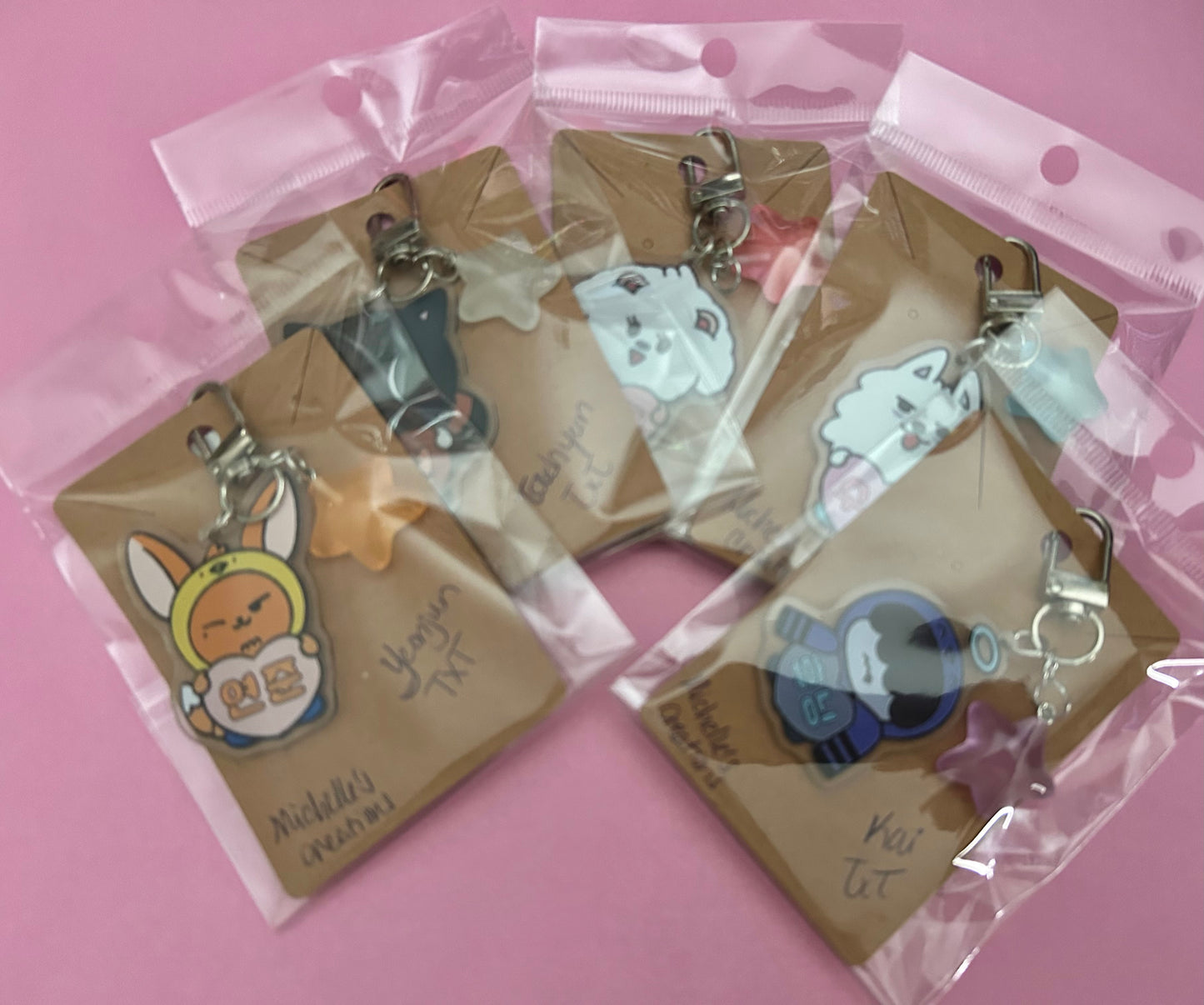 Cutie Creations TXT Ppulbatu Star Keychains
