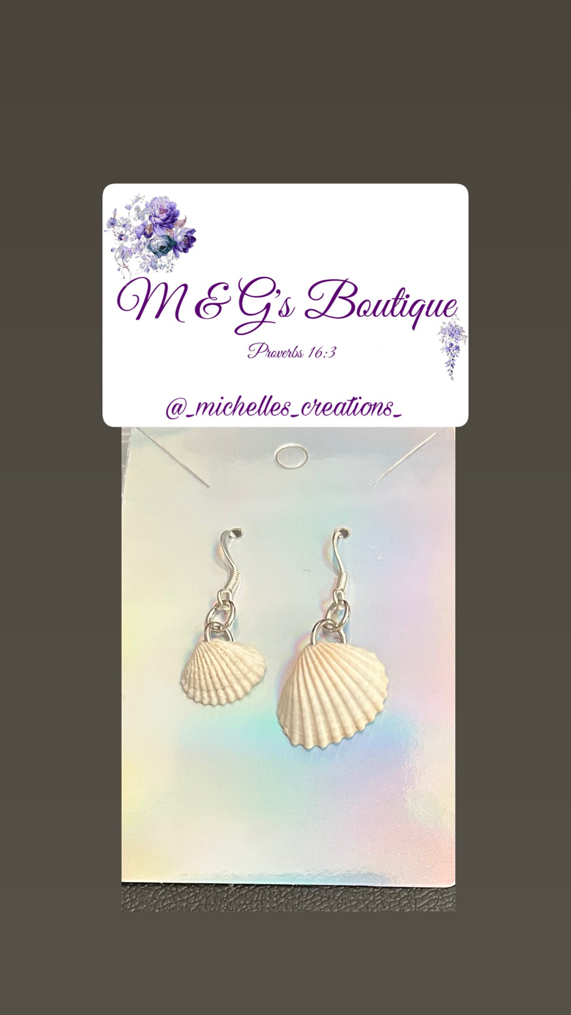 Cutie Creation Mix Match Mini White Pectin Scallop Shell Earrings